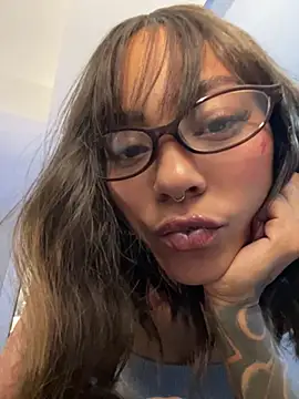 LizStorm  online show from June 30, 2026, 10:54 pm