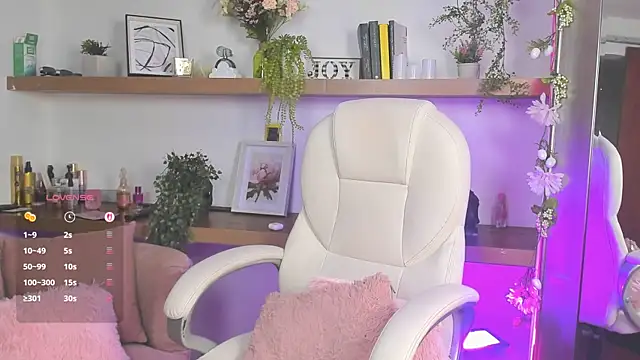  Lorraine v online show from April 23, 2026, 8:32 pm
