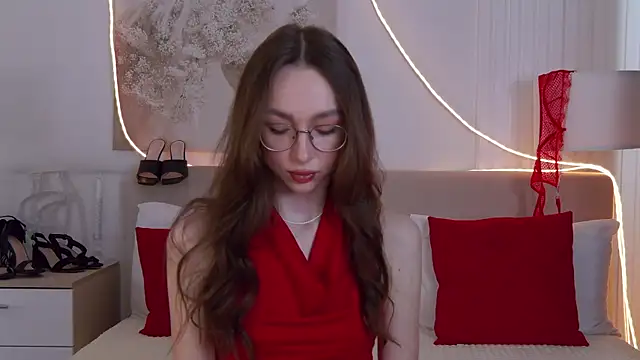 Emily Simon online show from May 3, 2026, 5:23 am