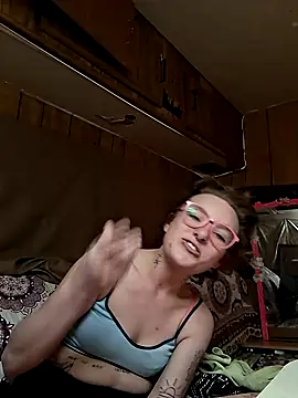 Snapshot of Tastybabe22 chatting on February 8, 2026, 4:10 am Tastybabe22 online show from February 8, 2026, 4:10 am