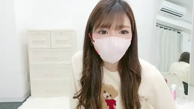 Snapshot of satochan_v chatting on March 23, 2026, 9:31 am satochan v online show from March 23, 2026, 9:31 am