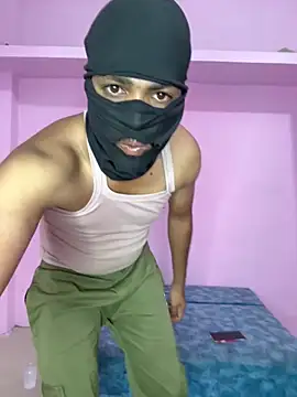 Snapshot of Forest_Queen chatting on April 30, 2026, 7:04 am Forest Queen online show from April 30, 2026, 7:04 am