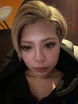 Snapshot of BADBITCHISAKI chatting on March 11, 2026, 2:22 pm BADBITCHISAKI online show from March 11, 2026, 2:22 pm