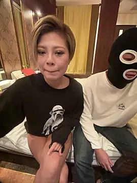 Snapshot of BADBITCHISAKI chatting on February 11, 2026, 12:05 pm BADBITCHISAKI online show from February 11, 2026, 12:05 pm