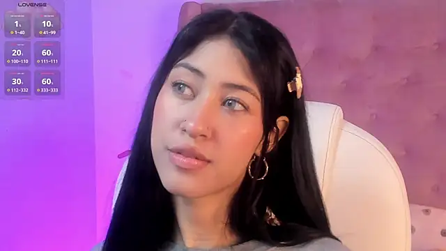 Snapshot of internett_sweetheart chatting on February 7, 2026, 5:26 am internett sweetheart online show from February 7, 2026, 5:26 am