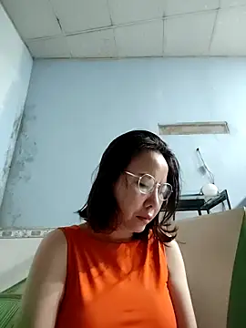 Snapshot of Famrita chatting on March 17, 2026, 12:02 am Famrita online show from March 17, 2026, 12:02 am