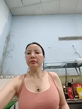 Snapshot of Famrita chatting on February 26, 2026, 2:50 pm Famrita online show from February 26, 2026, 2:50 pm