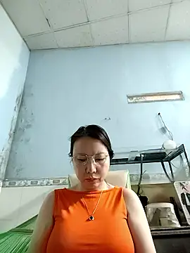 Snapshot of Famrita chatting on March 20, 2026, 2:23 am Famrita online show from March 20, 2026, 2:23 am