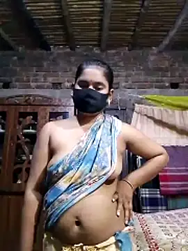 Hot Sweeti online show from May 5, 2026, 2:20 pm