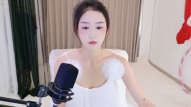 Snapshot of Dancing-Coco12 chatting on March 15, 2026, 4:41 am Dancing-Coco12 online show from March 15, 2026, 4:41 am