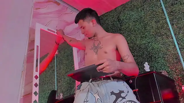 Star blaze online show from March 17, 2026, 7:06 pm