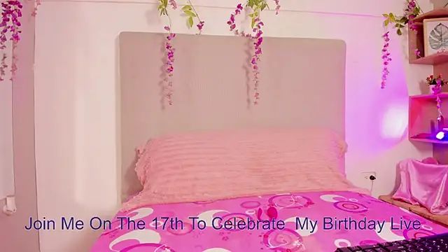 Snapshot of chloe_peach_ chatting on July 30, 2026, 12:59 pm chloe peach online show from July 30, 2026, 12:59 pm