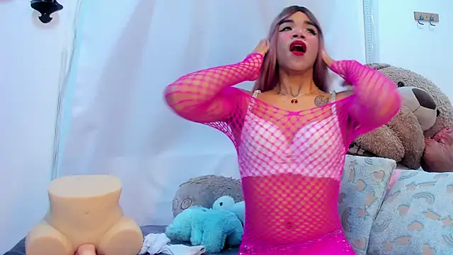 Samantha Blaze1 online show from July 6, 2026, 11:06 am