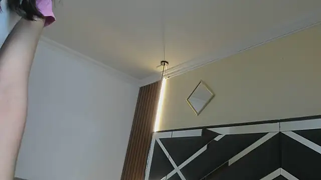 Snapshot of Ambarross_ chatting on March 3, 2026, 12:34 pm Ambarross online show from March 3, 2026, 12:34 pm