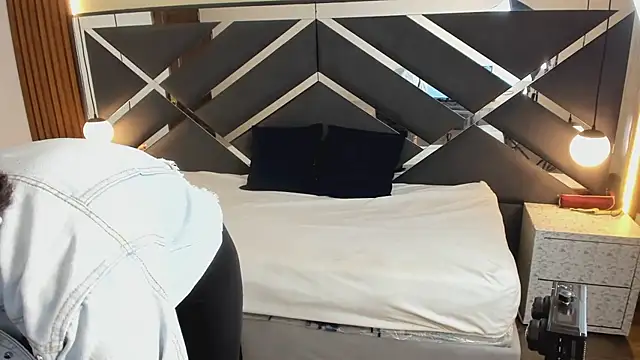 Snapshot of Ambarross_ chatting on March 9, 2026, 12:52 pm Ambarross online show from March 9, 2026, 12:52 pm