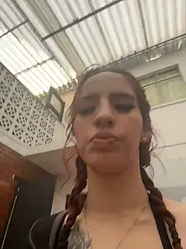 Snapshot of elodie_rouge chatting on June 20, 2026, 11:48 am elodie rouge online show from June 20, 2026, 11:48 am