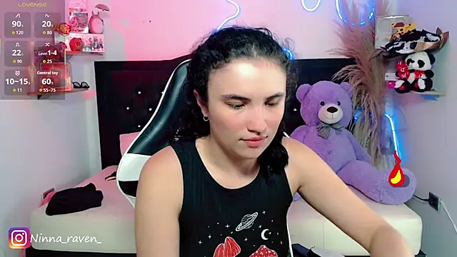 AriaDark online show from July 1, 2026, 9:04 pm