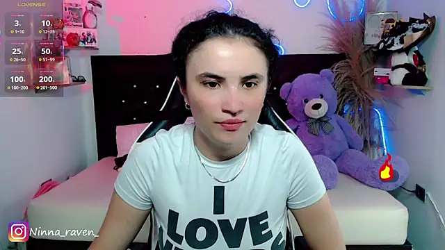 AriaDark online show from June 30, 2026, 9:04 pm