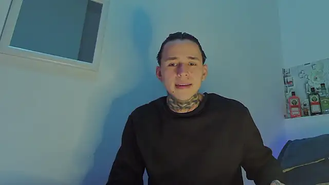 COLOMBIAN20CM online show from March 18, 2026, 4:41 pm