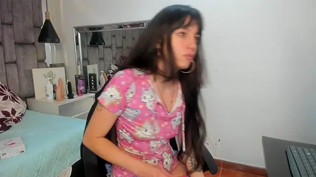 Snapshot of JenniQ69 chatting on March 7, 2026, 1:38 pm JenniQ69 online show from March 7, 2026, 1:38 pm