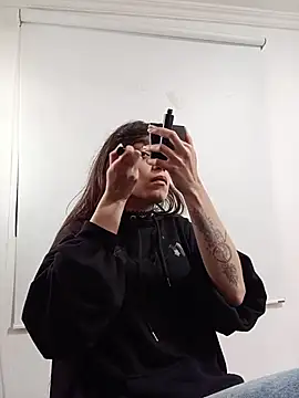 Snapshot of JenniQ69 chatting on February 17, 2026, 1:41 pm JenniQ69 online show from February 17, 2026, 1:41 pm