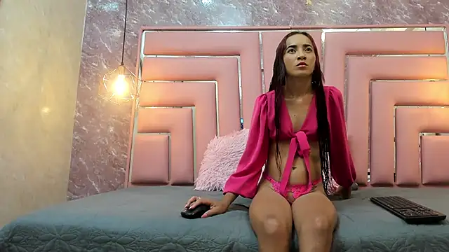 Naughty Mely  online show from January 31, 2026, 8:18 pm