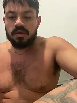 Snapshot of latinCuplex chatting on February 17, 2026, 4:10 am latinCuplex online show from February 17, 2026, 4:10 am