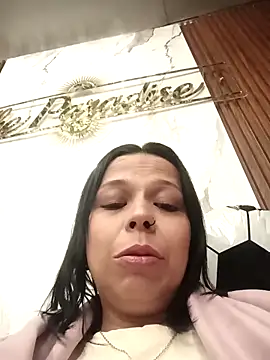 Snapshot of RossyAlvarez chatting on June 30, 2026, 5:18 am RossyAlvarez online show from June 30, 2026, 5:18 am