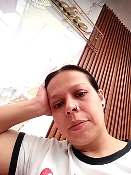 RossyAlvarez online show from April 22, 2026, 2:57 pm