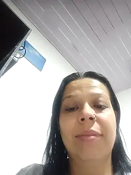 Snapshot of RossyAlvarez chatting on June 11, 2026, 10:51 pm RossyAlvarez online show from June 11, 2026, 10:51 pm