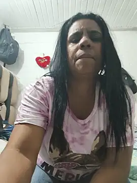 Zeyllyjhonson online show from June 15, 2026, 5:18 am