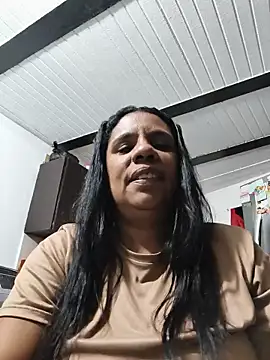 Zeyllyjhonson online show from June 14, 2026, 2:46 am
