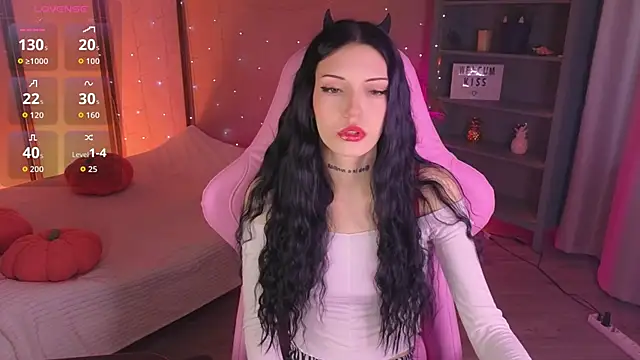 Kelly  Bunny online show from April 24, 2026, 6:04 am
