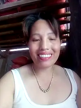 Snapshot of Gummiesu chatting on May 16, 2026, 6:45 am Gummiesu online show from May 16, 2026, 6:45 am