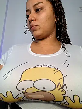 curly girl 31 online show from February 16, 2026, 8:18 pm