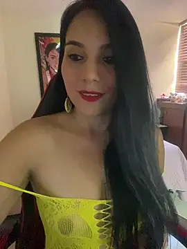 Snapshot of Miaswwe chatting on July 18, 2026, 4:15 pm Miaswwe online show from July 18, 2026, 4:15 pm