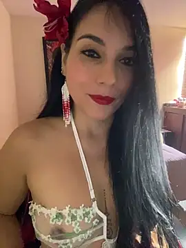 Snapshot of Miaswwe chatting on July 13, 2026, 1:21 pm Miaswwe online show from July 13, 2026, 1:21 pm