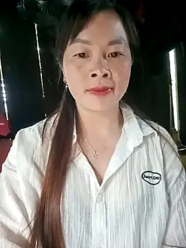 Bling sexy online show from April 29, 2026, 12:04 am
