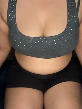 Snapshot of Praachiiii chatting on April 30, 2026, 4:25 pm Praachiiii online show from April 30, 2026, 4:25 pm