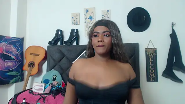 Snapshot of Natashabella___ chatting on July 17, 2026, 4:43 am Natashabella online show from July 17, 2026, 4:43 am