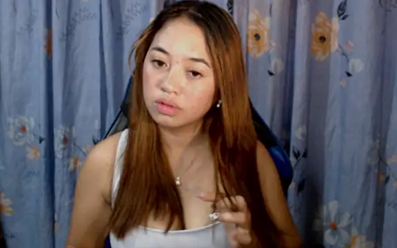 pinay mayahiga online show from April 24, 2026, 3:58 pm
