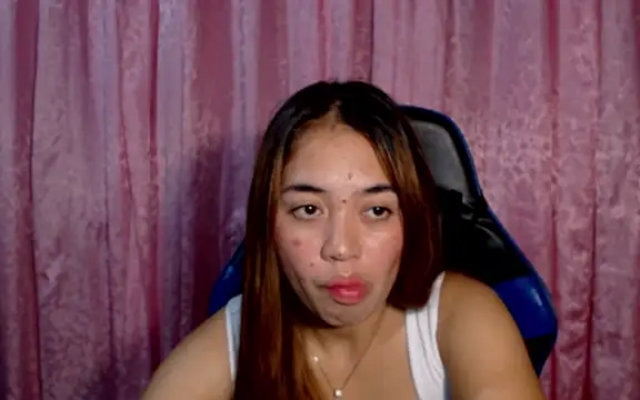 pinay mayahiga online show from May 4, 2026, 1:58 pm