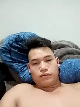 Maycute18 online show from March 6, 2026, 2:23 pm