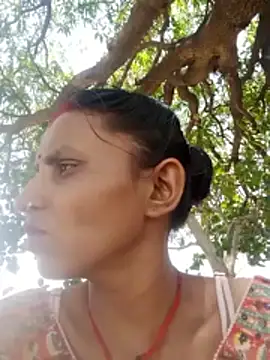 Juli rathore online show from April 28, 2026, 7:13 am