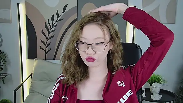 Snapshot of SarahRice chatting on February 11, 2026, 4:40 pm SarahRice online show from February 11, 2026, 4:40 pm