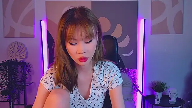 Snapshot of SarahRice chatting on March 25, 2026, 5:34 pm SarahRice online show from March 25, 2026, 5:34 pm