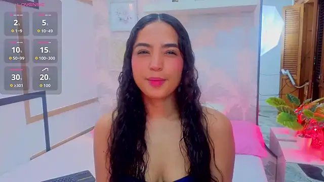 Emma Thompssonn online show from April 28, 2026, 1:48 pm