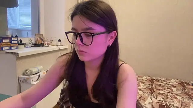 Snapshot of SaintMari chatting on June 7, 2026, 2:22 pm SaintMari online show from June 7, 2026, 2:22 pm