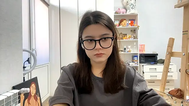 Snapshot of SaintMari chatting on March 13, 2026, 12:32 pm SaintMari online show from March 13, 2026, 12:32 pm