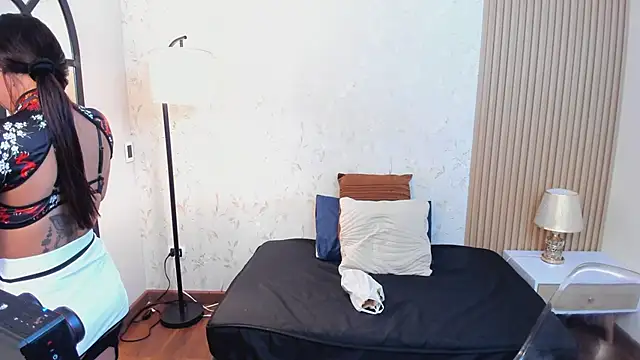 emeraldbell online show from February 19, 2026, 12:13 pm